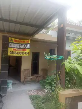 Dikontrakkan Rumah Dengan Isinya, Cocok untuk Keluarga /  Single
