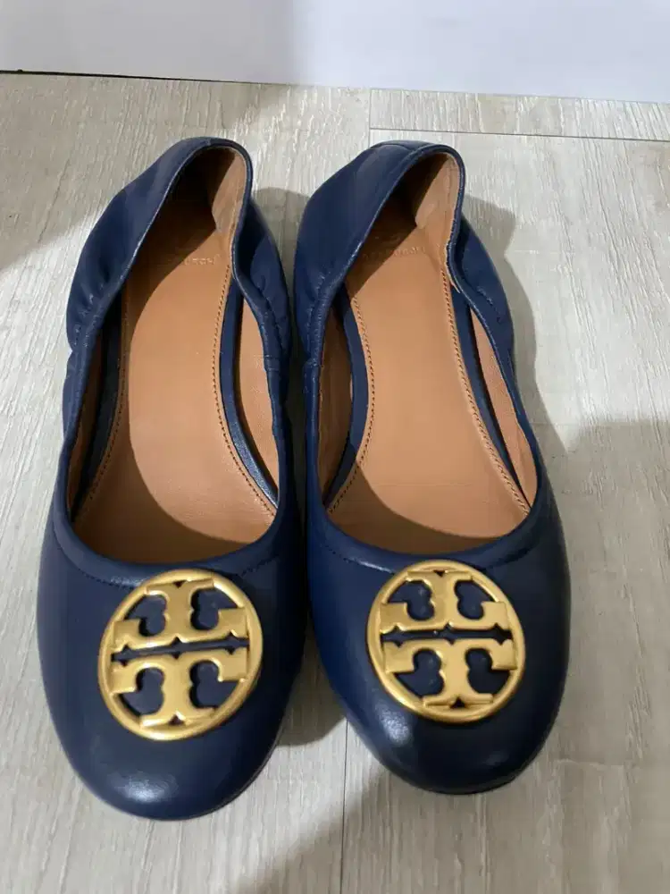 Sepatu tory burch 100% original size 8 1/2  (26cm)