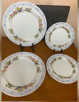Dinner set merk kanebo 13 pcs