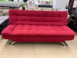 SOFA BED MERK INFORMA WARNA MERAH