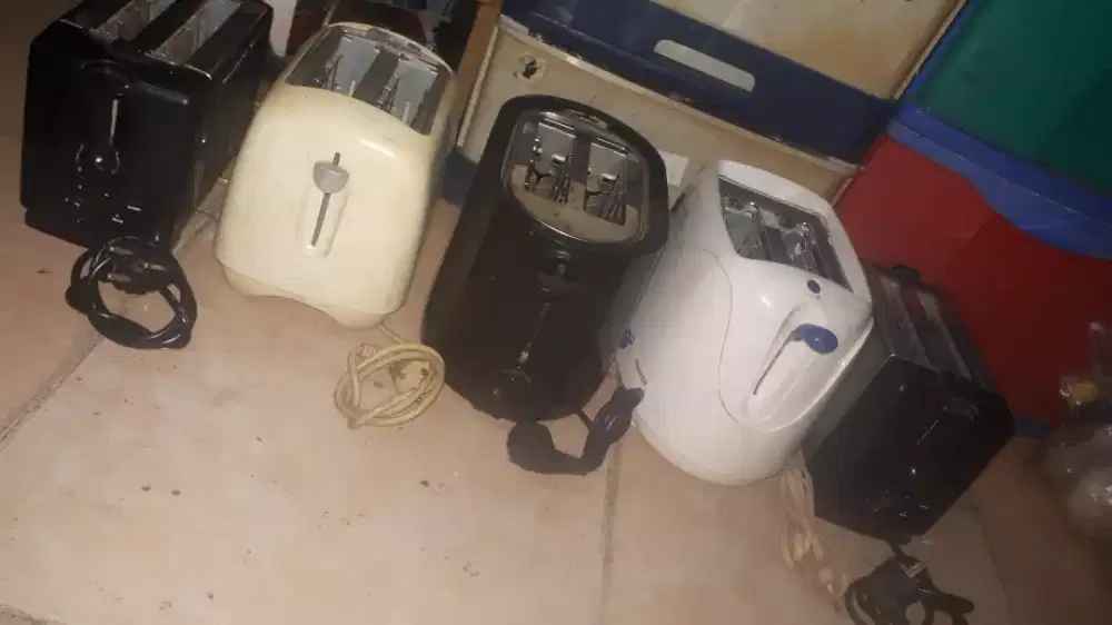 Se lg ada Slhkn plh slh 1 alat panggang roti serba guba kond normal