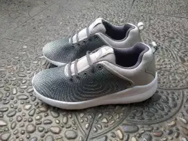 Sepatu Ardiles Grey Original size 38