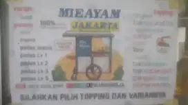 Penjual mie ayam dan es teler