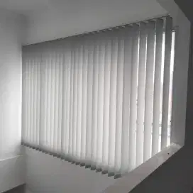 Verticall blind