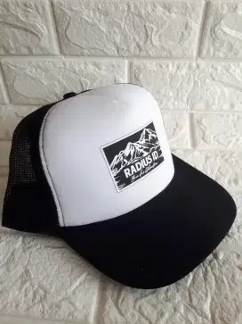 Topi Gunung Born For Adventure
