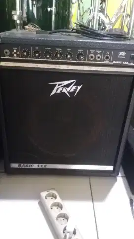 Amply Bass Peavey Basic 112