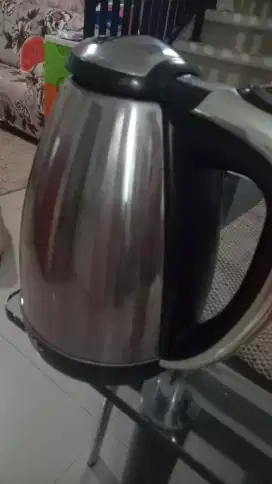 Teko listrik bekas