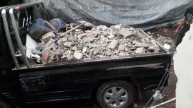 Jasa buang puing dan urugan