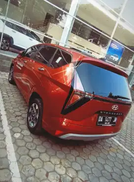(Hyundai Stargazer Matic type tertinggi (Prime) tahun masih baru 2022)