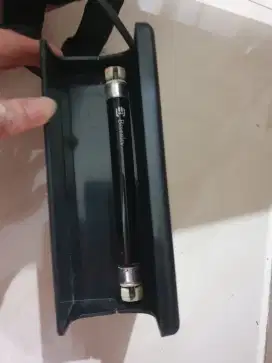 Alat ditektor uang