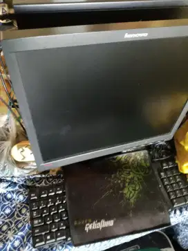 Komputer lenovo komplit