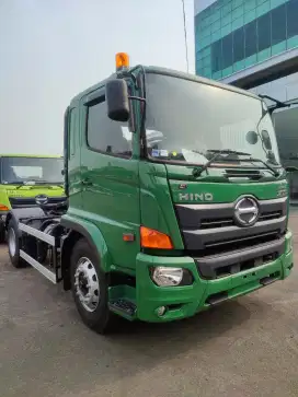Head Trailer Truk Hino 500 SG 280 TH Prime Mover Truck  Tractor Head