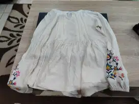 Dijual baju anak perempuan merk Old Navy size 5T