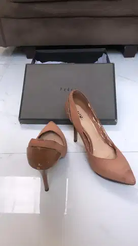 Heels Pedro 100% original counter