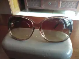 Kacamata Sun Glasses  Charles & Keith