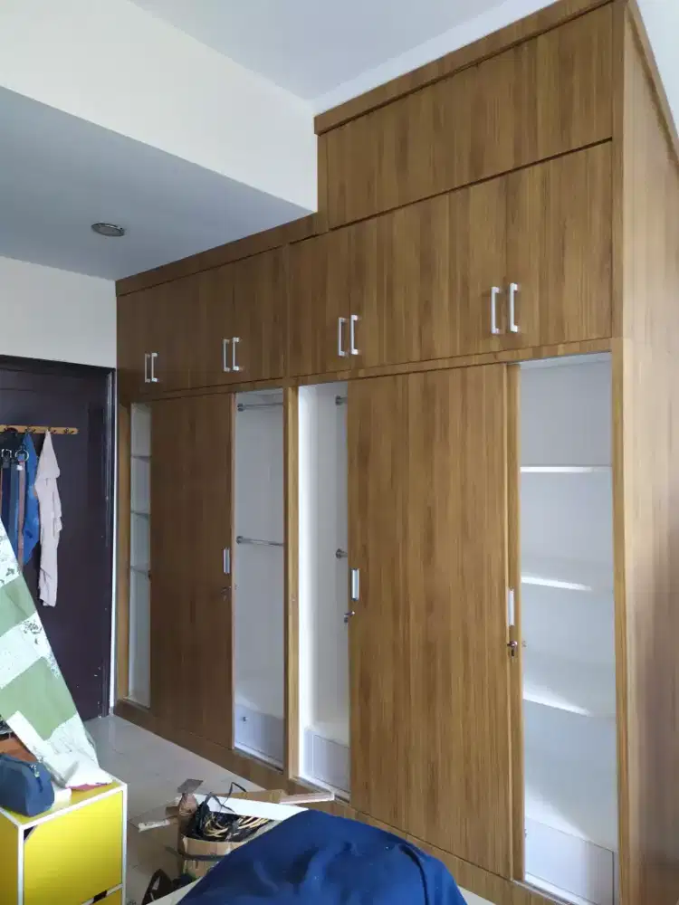 Lemari pakaian minimalis castom