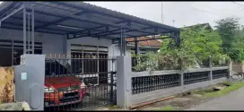 Rumah jantung kota samping mall terbesar di kota mataram