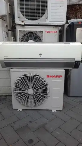 AC 1/2 PK sahrp harga plus pasang garansi 6 bulan dingin istimewa