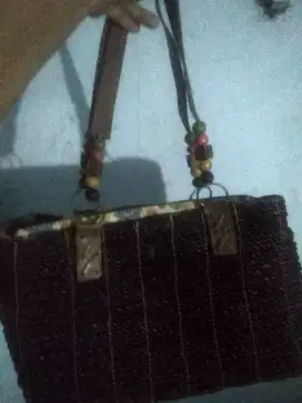 Tas Anyaman NYONG AMBON Bagus