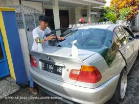 Pasang kaca film mobil murmer