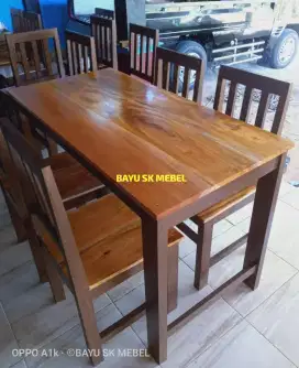 Set meja makan minimalis
