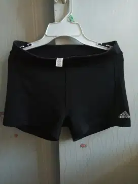 Celana sports Adidas original sz S to M like new