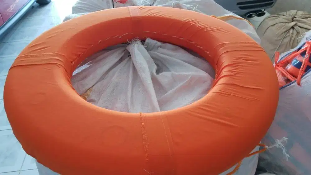 Ringbuoy gabus dan fiber pelampung gabus dan fiber kapal