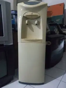 Jual dispenser air hot dan cool