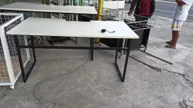 Meja mdf kaki besi/meja kantor