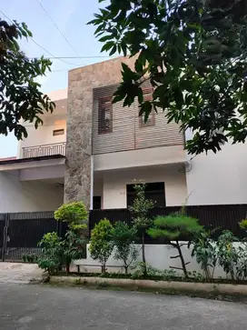 Rumah mewah harga murah daerah Juanda Depok