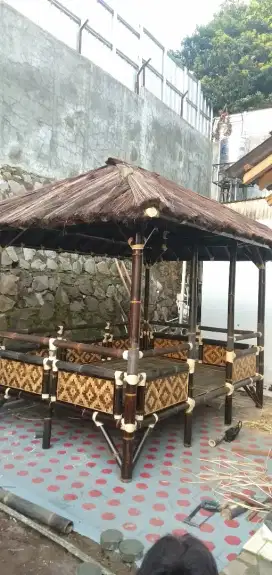 Gazebo bambu hitam atap ijuk ukuran 2x3 harga satuan unit 9jt