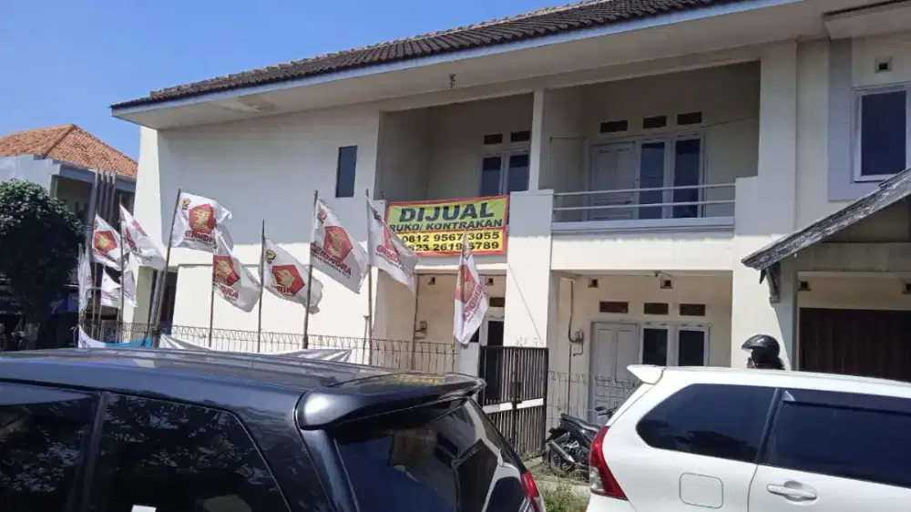 Jual cepat 5 ruko hanya 1 M .