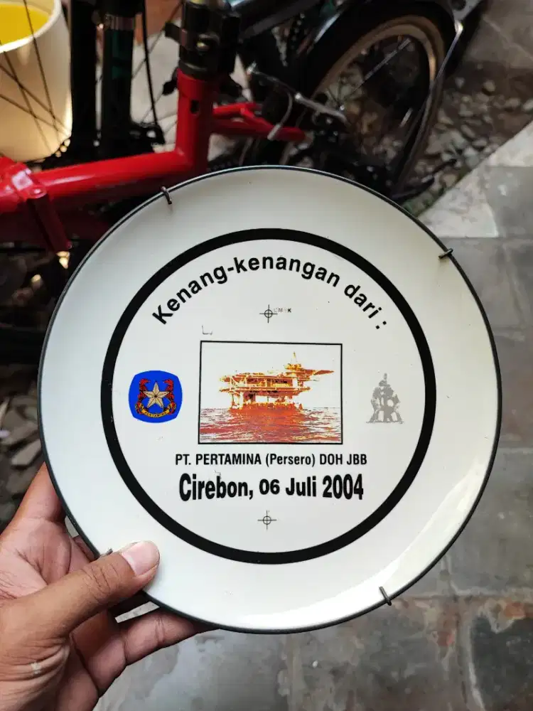 Piring Kenang2an Lawas Pertamina Cirebon Logo Kuda Laut