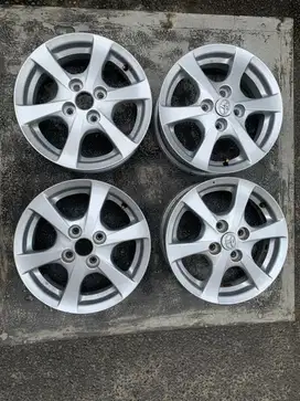 Velg OEM Toyota Agya R”14 ( GARAGE SALE )