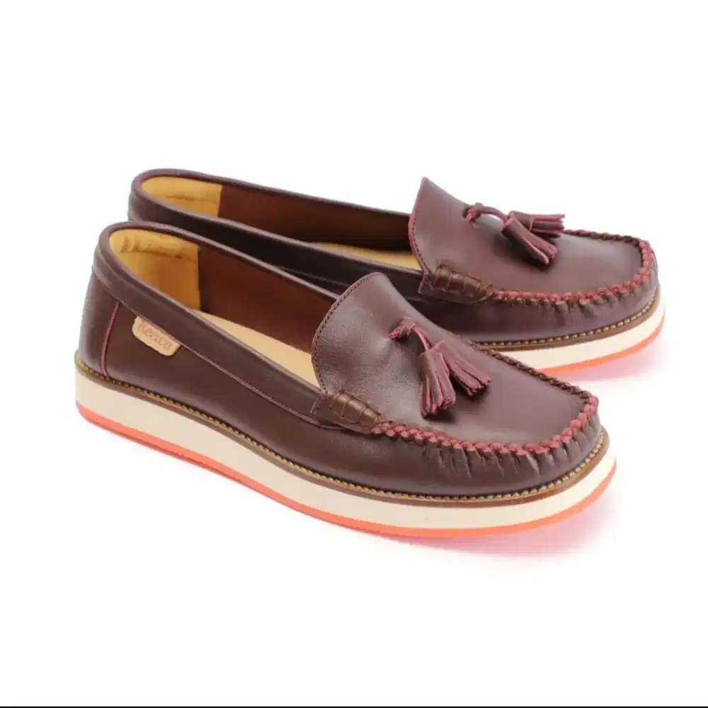 Sepatu Full Kulit Wanita Keewa