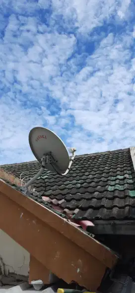 Service & Pasang Baru Antena TV Parabola Bebas Iuran Bulanan