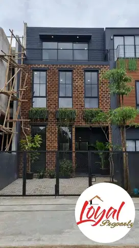 Dijual Cepat Rumah Di Kencana Loka BSD