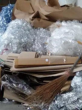 Menerima plastik bekas segala macam