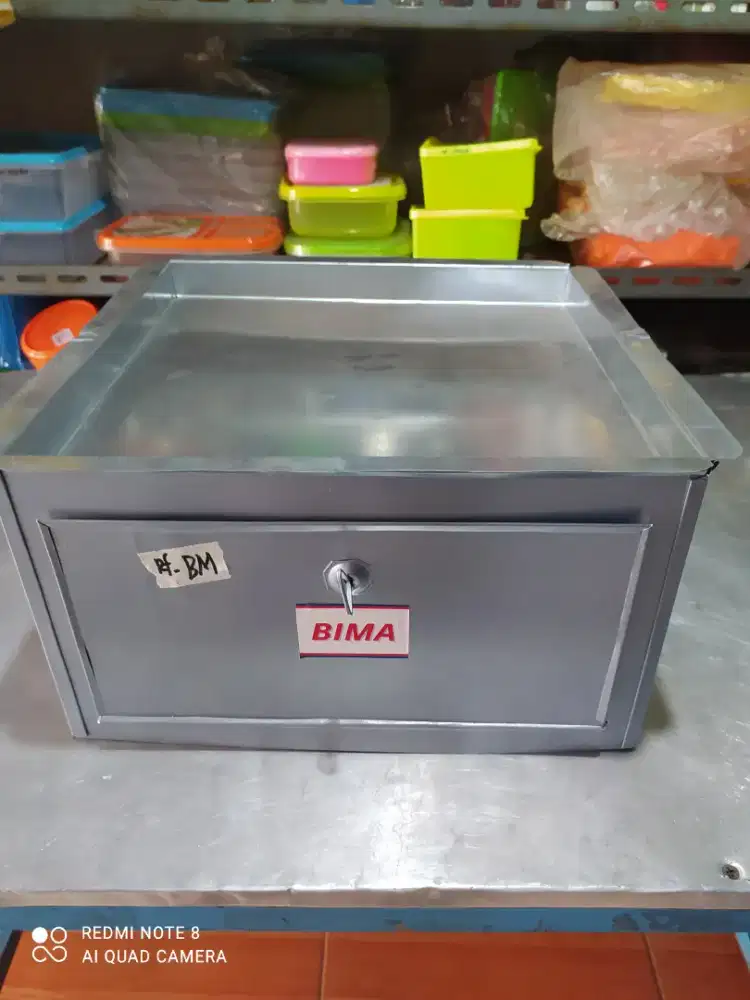 Panggangan bolu segi