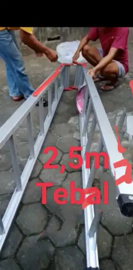 Tangga lipat aluminium merk Alfa 2,5m