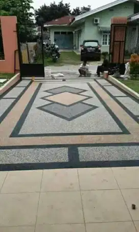 pekerja Lantai carport di area makassar