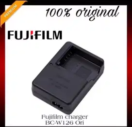 Charger Fujifilm BC-W126 Original baru for mirrorless fuji XA XT