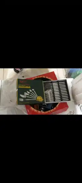 Sendok garpu set cantik mewah