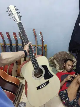 Gitar akustik jumbo natiral clck