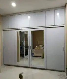 Lemari 4 pintu wardrop custom