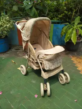 Stroller bayi Pliko