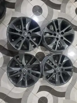 Velg oem innova reborn R16 pcd 5x114 ada 4bj