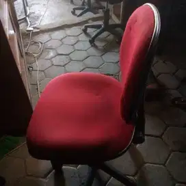 dibeli kursi kantor  ex bank kampus