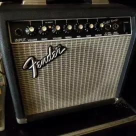 Guitar Amplifier Fender Bullet Reverb 8 Mexico