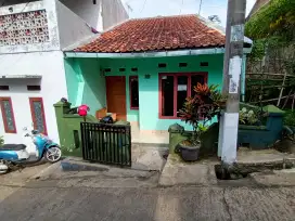 Rumah siap huni lokasi belakang komplek suka asih